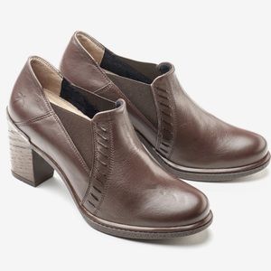 Dromedaris Gina Heeled Leather Loafer | 41 (10.5/11)